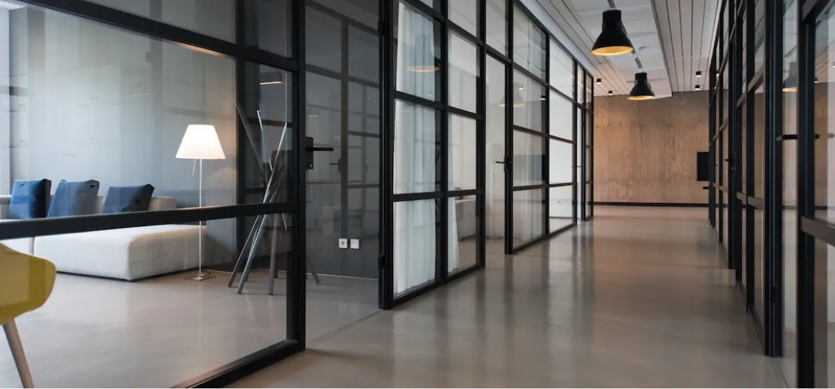 Коммерческая недвижимость Коммерческая недвижимость